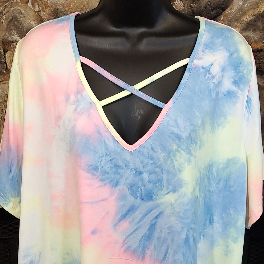 SHEIN Pastel Pink Blue Tie-Dye V-Neck Short Sleeve Top with Crisscross Straps - Picture 2 of 6